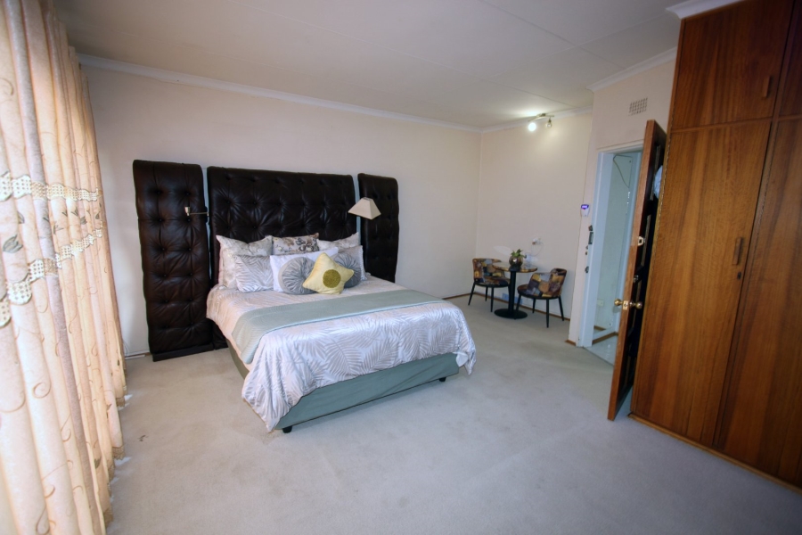 4 Bedroom Property for Sale in Riebeeckstad Free State
